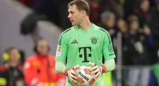 Era Manuel Neuer Segera Berakhir, Bayern Lirik Kobel Sebagai Suksesor