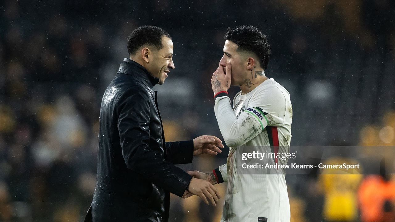 Gary Lineker Kritik Liam Rosenior soal Enzo Fernandez