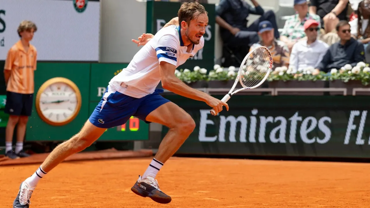 Jelang Monte Carlo Open, Daniil Medvedev Sesumbar Telah Kuasai Clay-Court