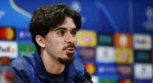 Jelang PSG vs Liverpool, Vitinha Kenang Pertemuan Kedua Tim Musim Lalu