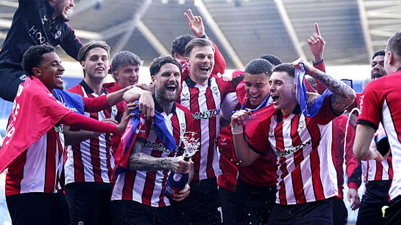 Kembali ke Divisi Dua Sejak 1961, Lincoln City Promosi ke Championship