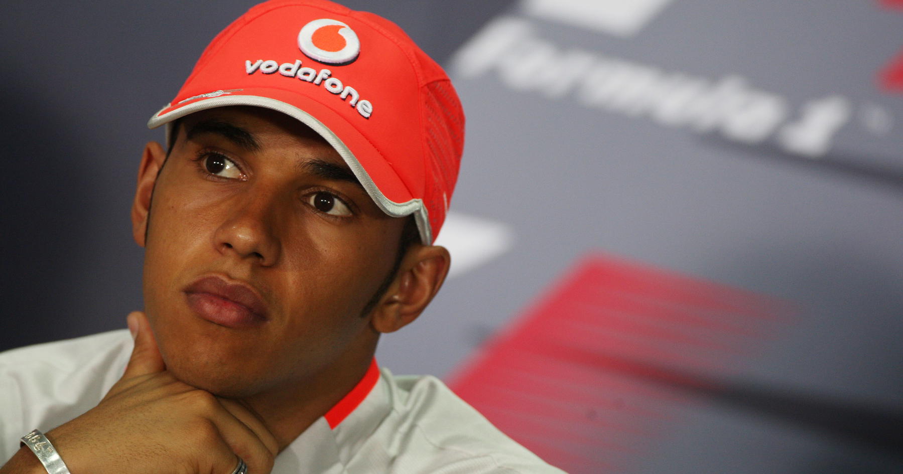 Kontroversi Lewis Hamilton Guncang Karier Awal di F1