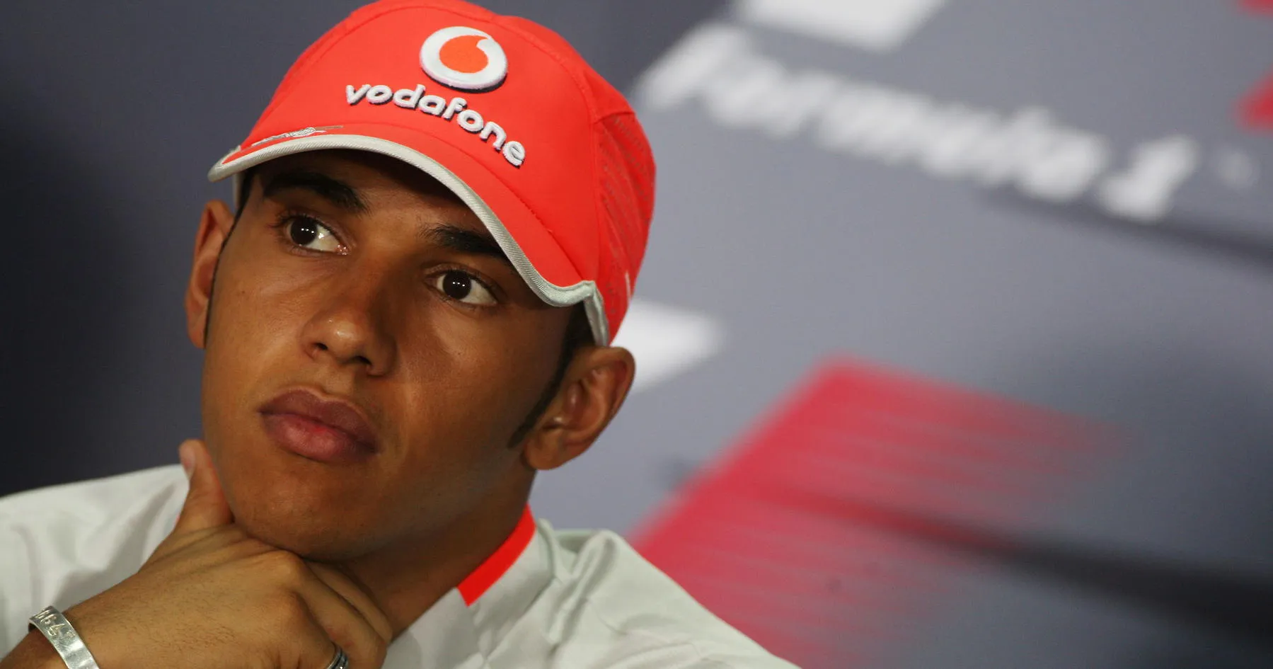 Kontroversi Lewis Hamilton Guncang Karier Awal di F1