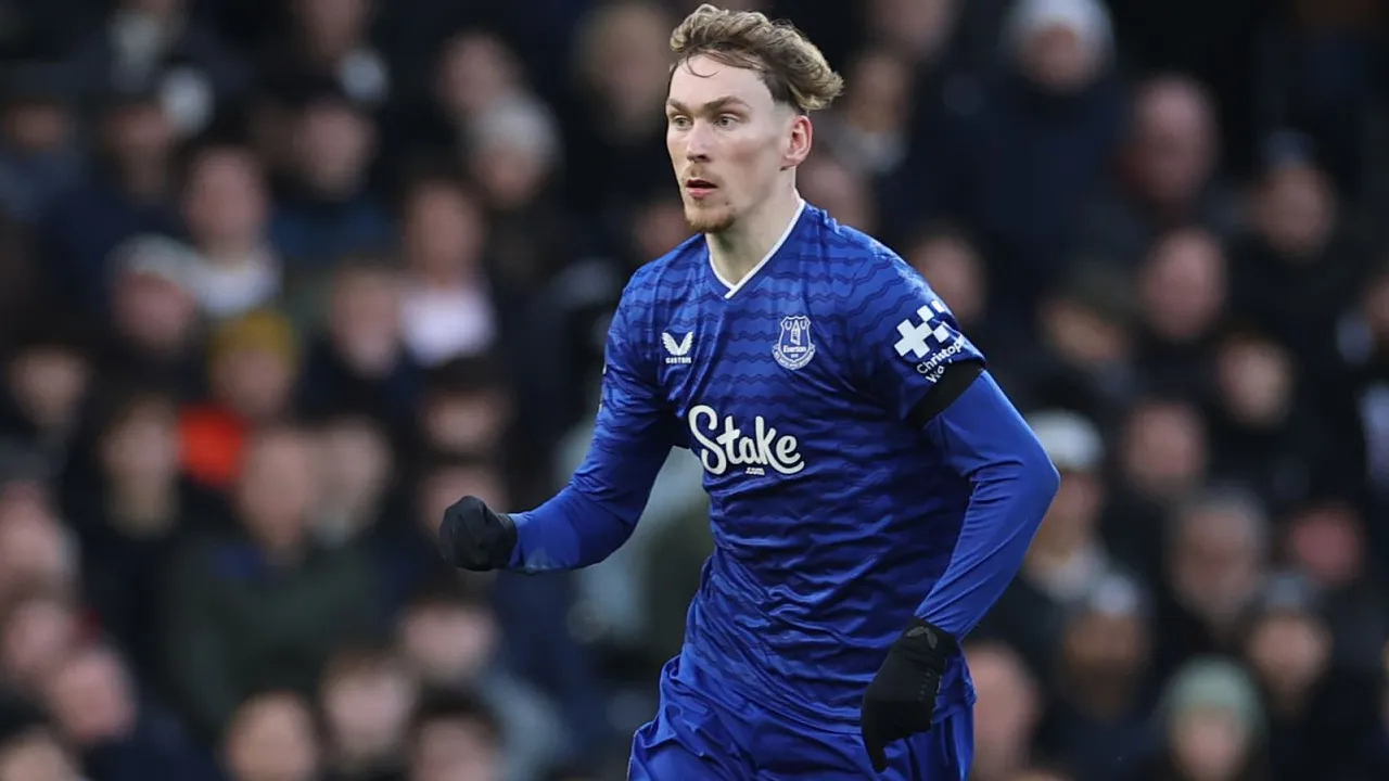 Nicky Butt Ungkap Alasan MU Lepas James Garner ke Everton