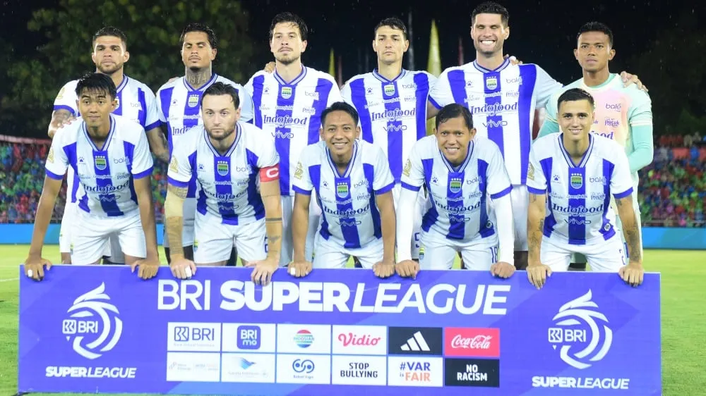 Persib Tampil Berkarakter, Kalahkan Semen Padang - sumber: (ileagueid)