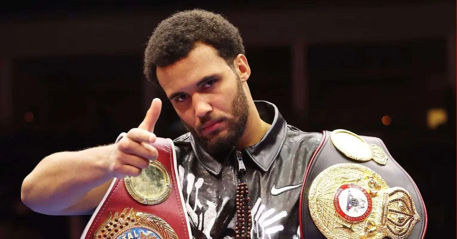 Petinju AS Tak Terkalahkan Kembali Tantang Moses Itauma - sumber: (secondsout)