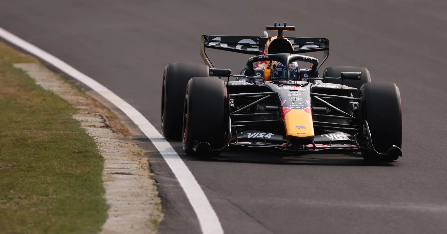 Red Bull Akui Bayar Mahal atas Keputusan Mobil F1 - sumber: (racingnews365)