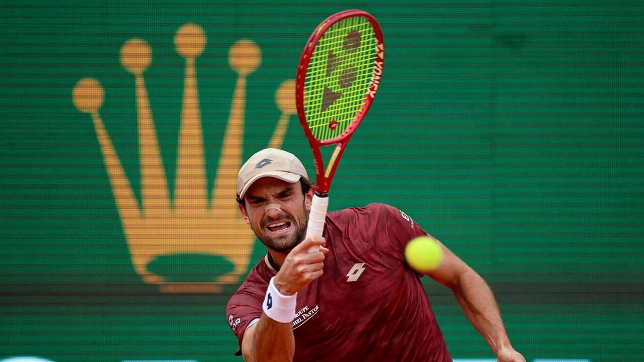 Valentin Vacherot Jatuh Bangun Demi Lewati Rintangan Pertama Di Monte Carlo