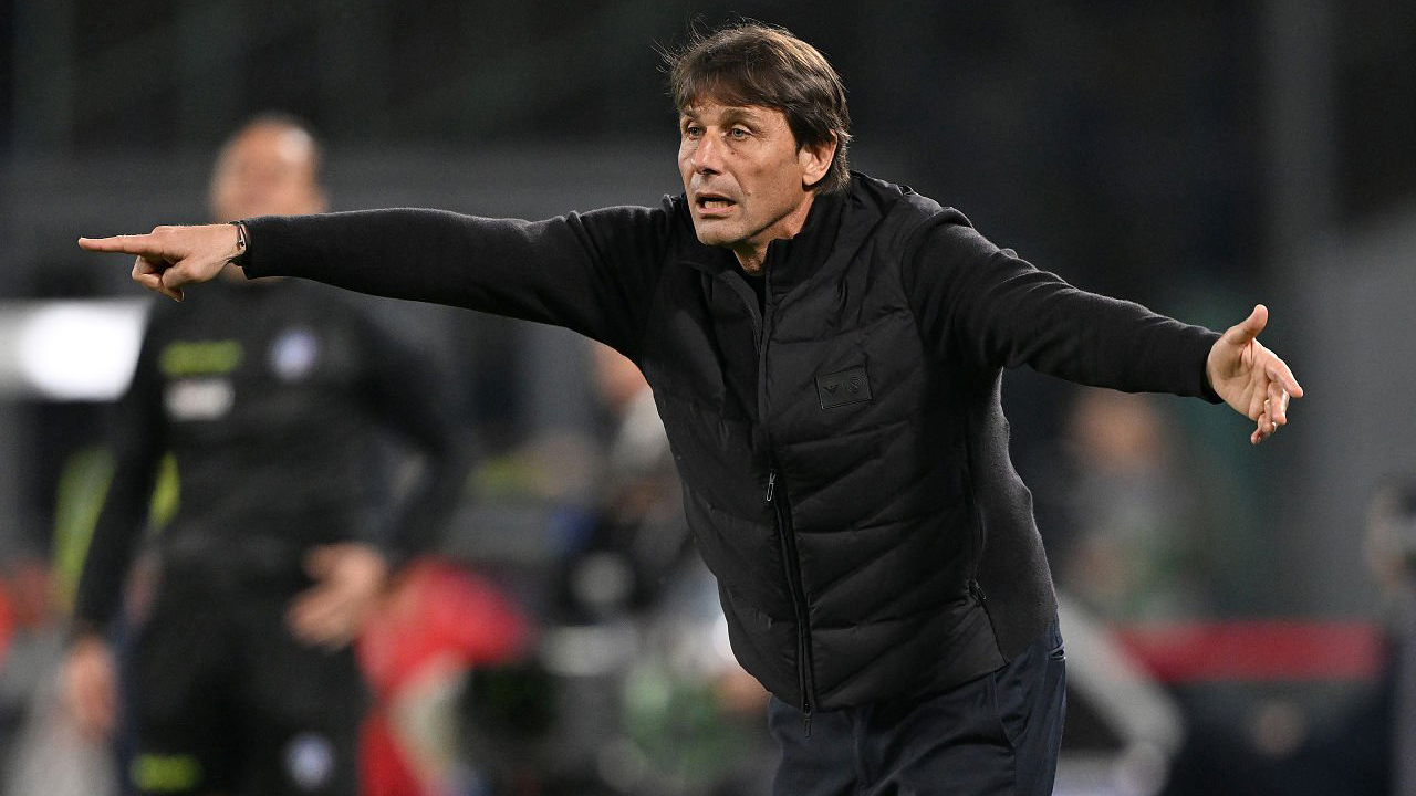 Antonio Conte Buka Suara Soal Peluang Latih Italia Usai Gattuso Mundur