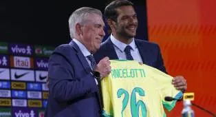 Carlo Ancelotti Dipastikan Bertahan di Brasil hingga 2030, Gagal ke Italia