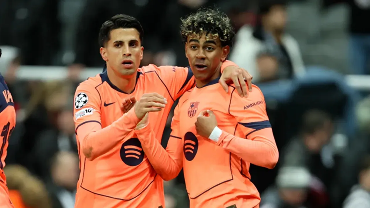 Joao Cancelo Anggap Lamine Yamal Pemain Paling Berbakat