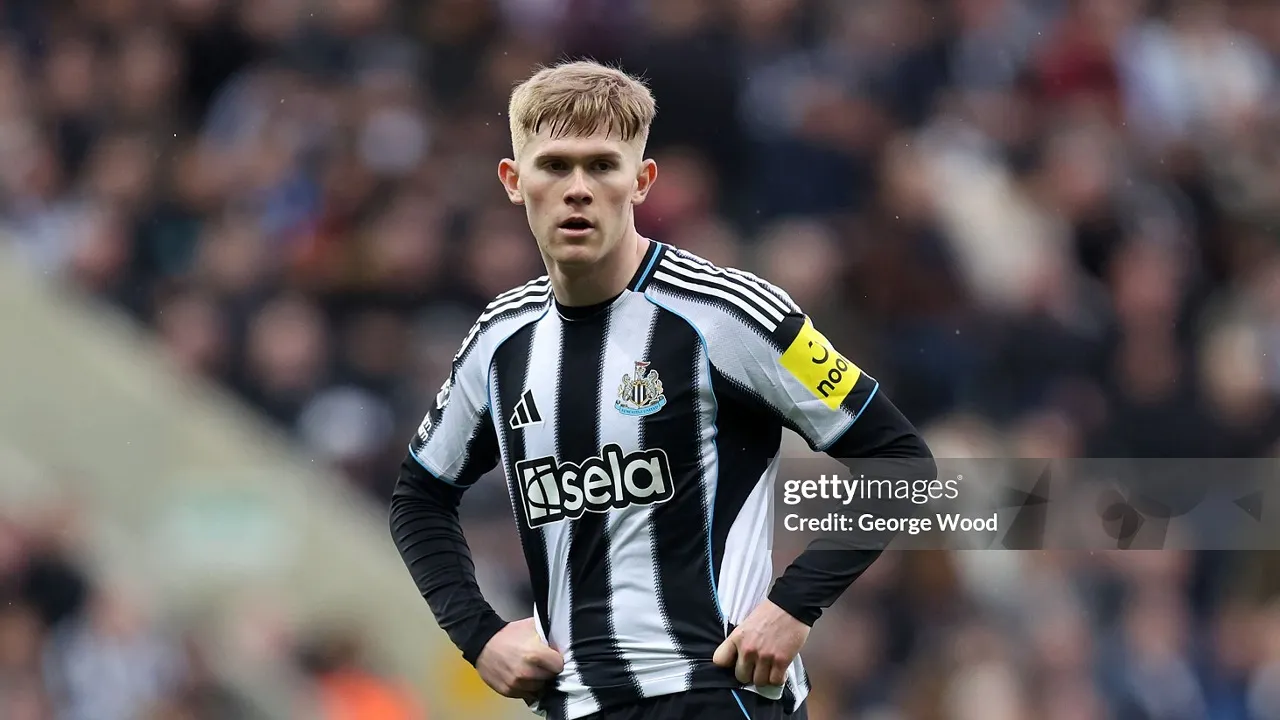 Lewis Hall Masuk Radar Chelsea, Siap Gantikan Cucurella