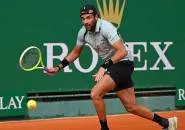 Matteo Berrettini Menang Tanpa Balas Atas Daniil Medvedev Di Monte Carlo