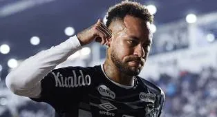 Neymar Jalani Operasi Lutut, Bidik Comeback Bersama Brasil di Piala Dunia