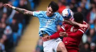 Nico O'Reilly Bersinar Lawan Liverpool, Rene van der Gijp Beri Pujian