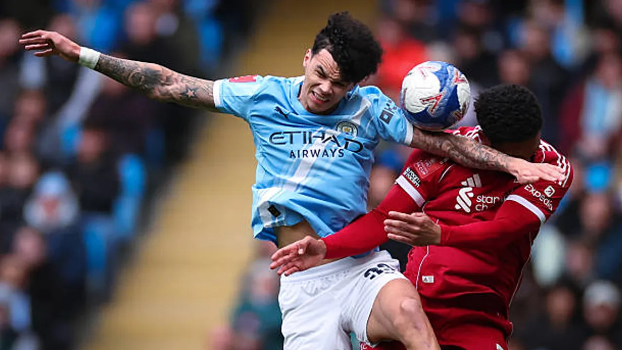 Nico O'Reilly Bersinar Lawan Liverpool, Rene van der Gijp Beri Pujian