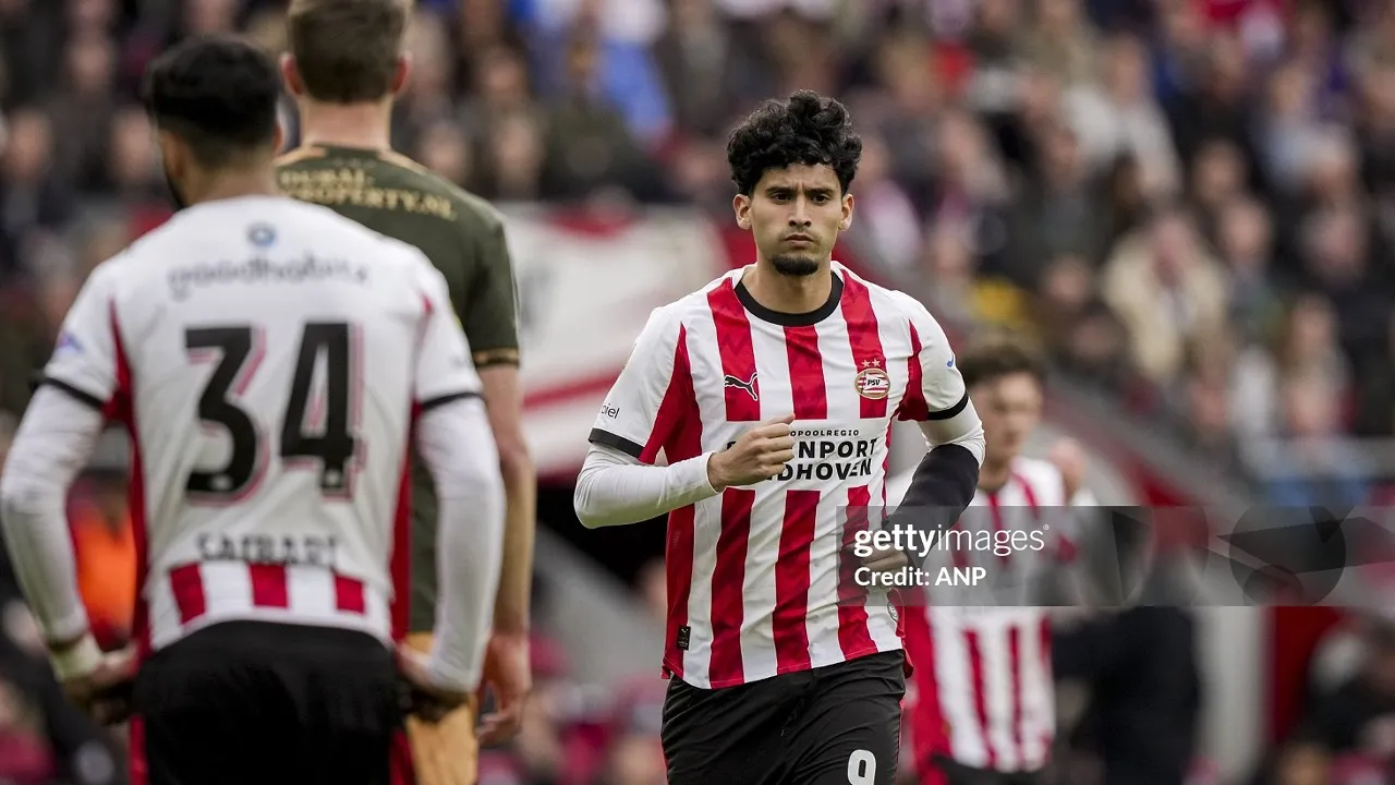 Ricardo Pepi masih nyaman di PSV meski sempat didekati Fulham