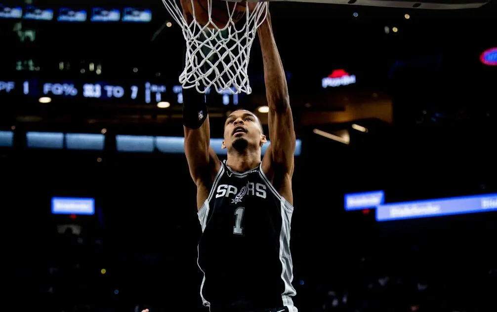 Spurs Masih Pertimbangkan Penampilan Wemby Lawan Blazers - sumber: (mainbasket)