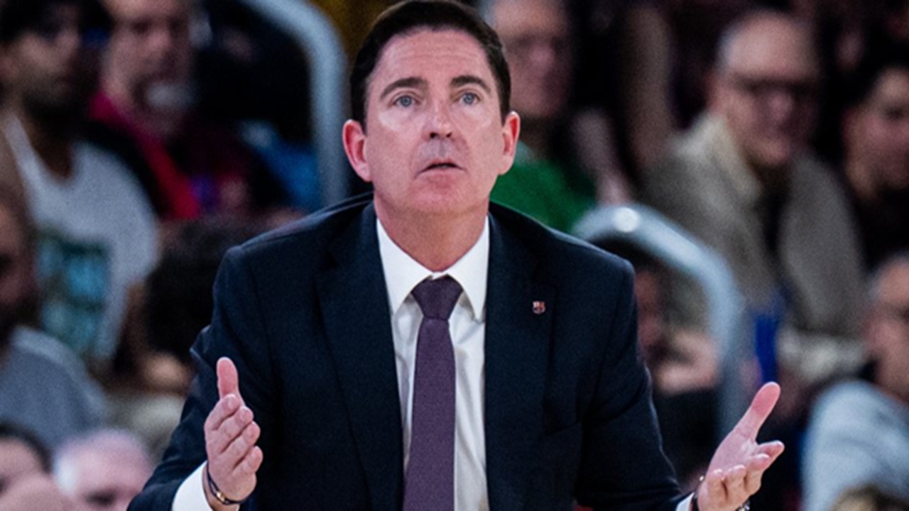 Xavi Pascual Merasa Bertanggung Jawab Atas Kekalahan Barcelona