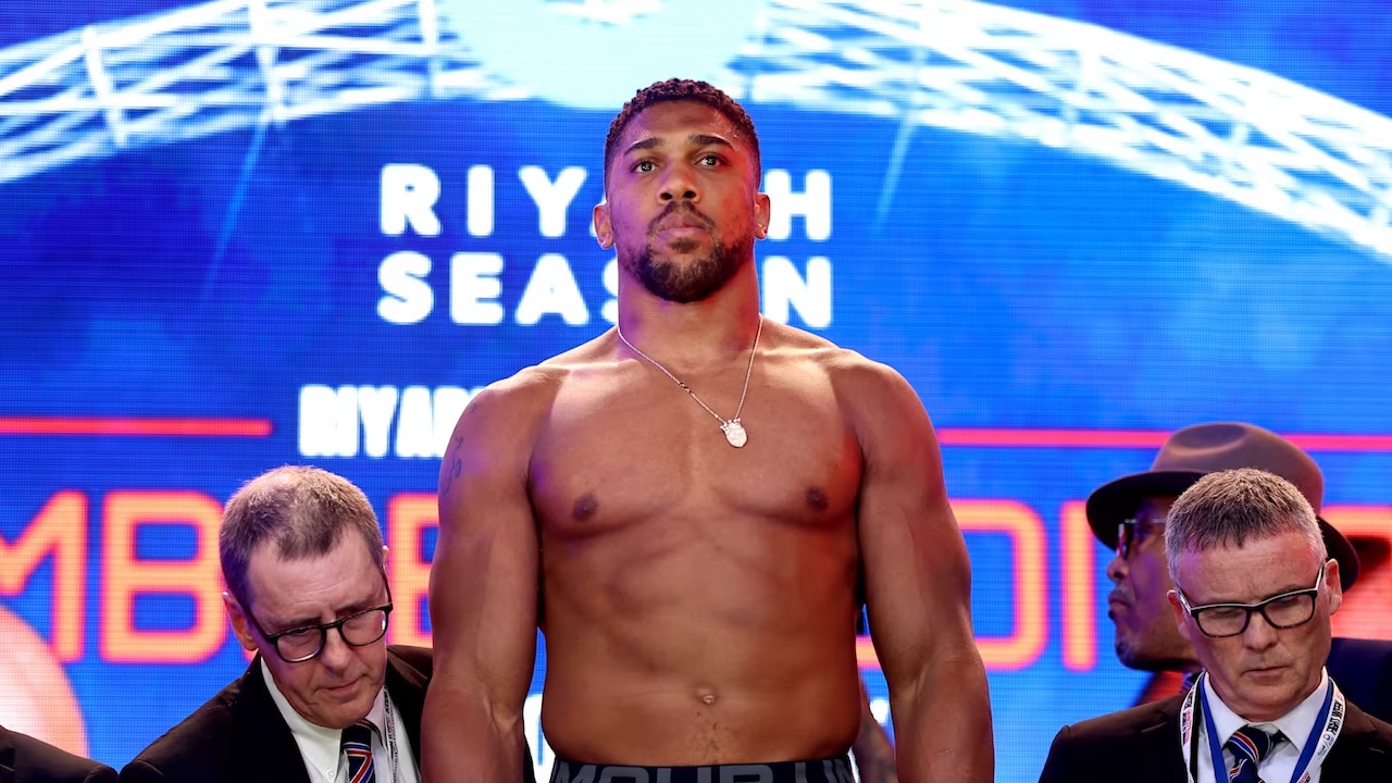Anthony Joshua Siapkan Duel Lawan Wilder Sebelum Hadapi Fury