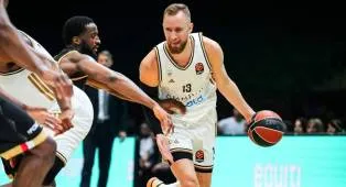 Dzanan Musa Respons Spanduk Fans Usai Kalahkan Zalgiris