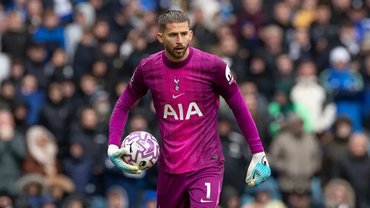 Guglielmo Vicario Menuju Inter, Tottenham Siapkan Dua Target Pengganti