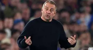 Hansi Flick Prioritaskan Bek Baru, Barca Tunda Rencana Cari Striker?