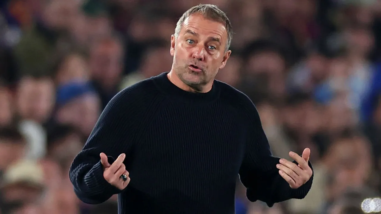 Hansi Flick Prioritaskan Bek Baru, Barca Tunda Rencana Cari Striker?