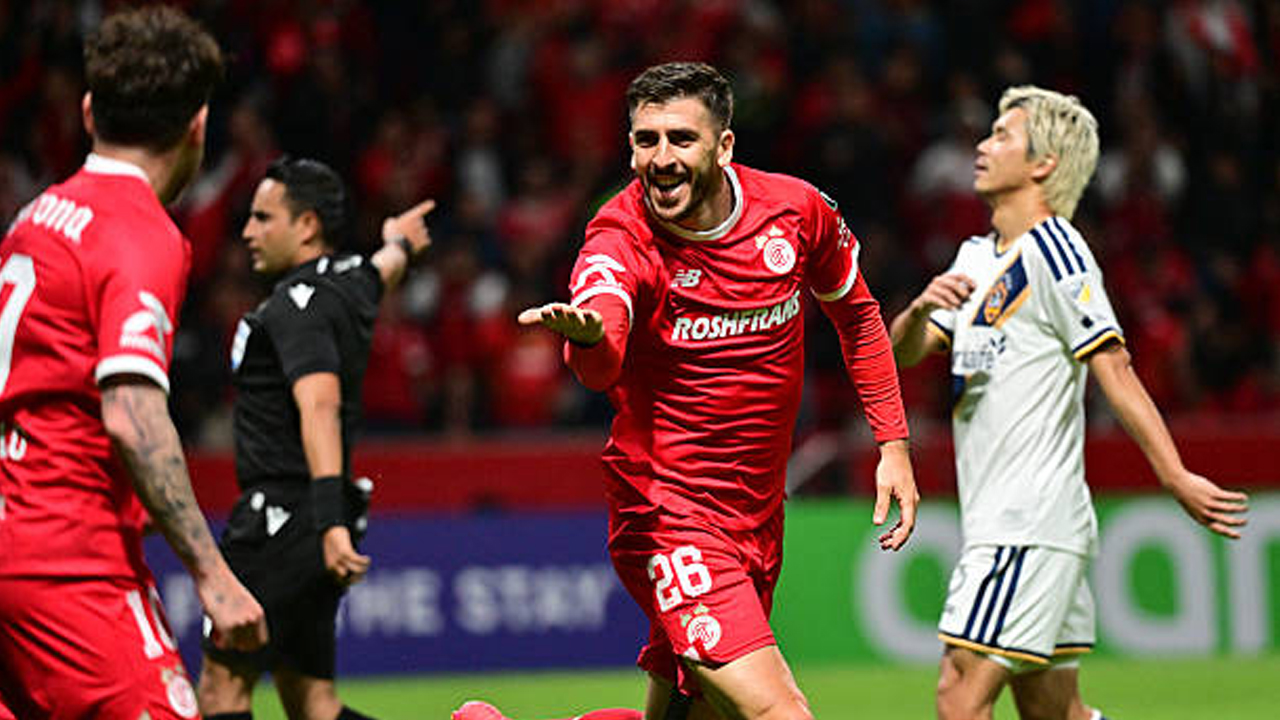 Hattrick Paulinho Bawa Toluca Tumbangkan LA Galaxy, Efek Timnas Portugal?