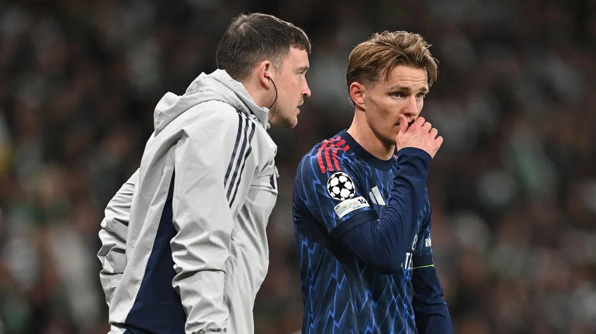 Kondisi Cedera Martin Odegaard, Pelatih Beri Kepastian - sumber: (footballlondon)
