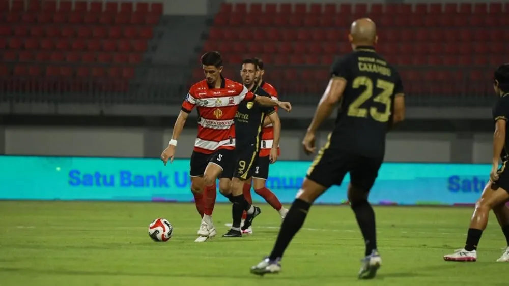 Madura United Tegaskan Tekad untuk Terus Berjuang - sumber: (ileagueid)