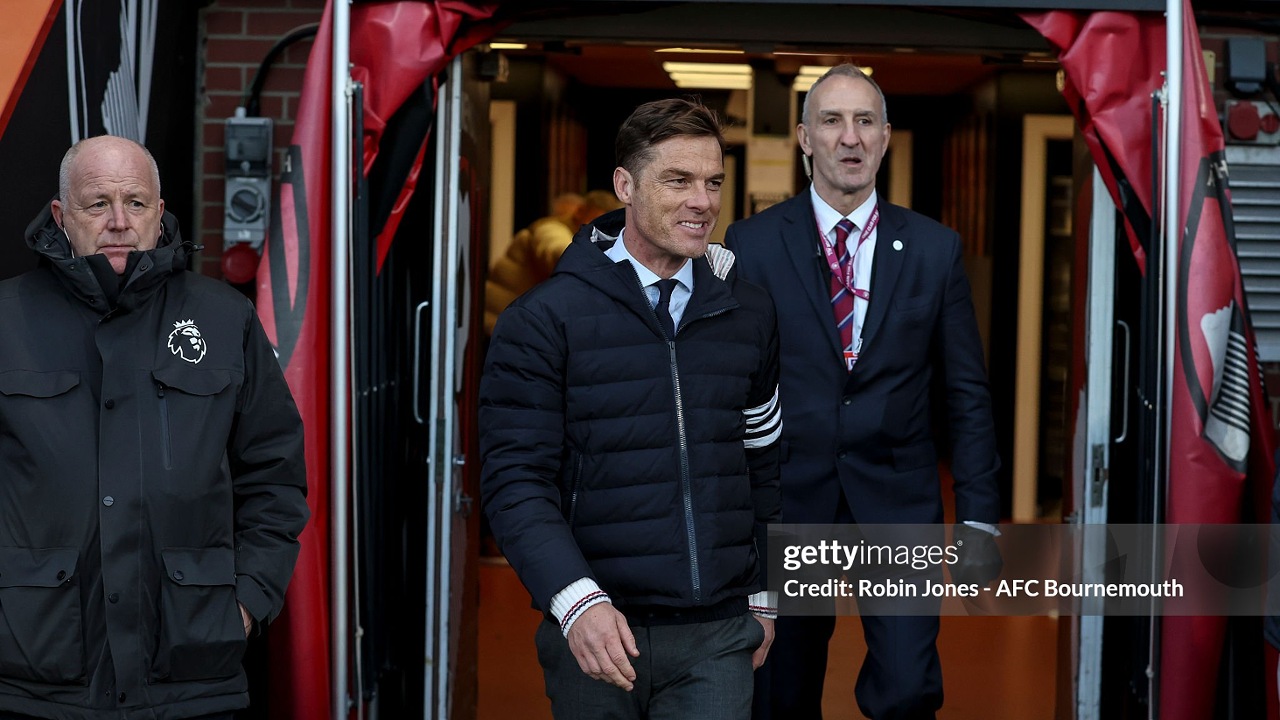 Scott Parker Klaim Ruang Ganti Burnley Tetap Positif