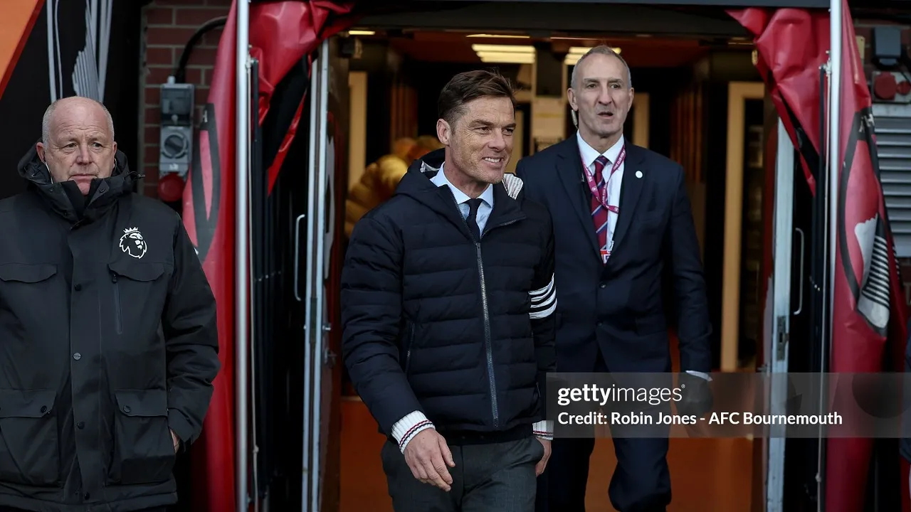 Scott Parker Klaim Ruang Ganti Burnley Tetap Positif