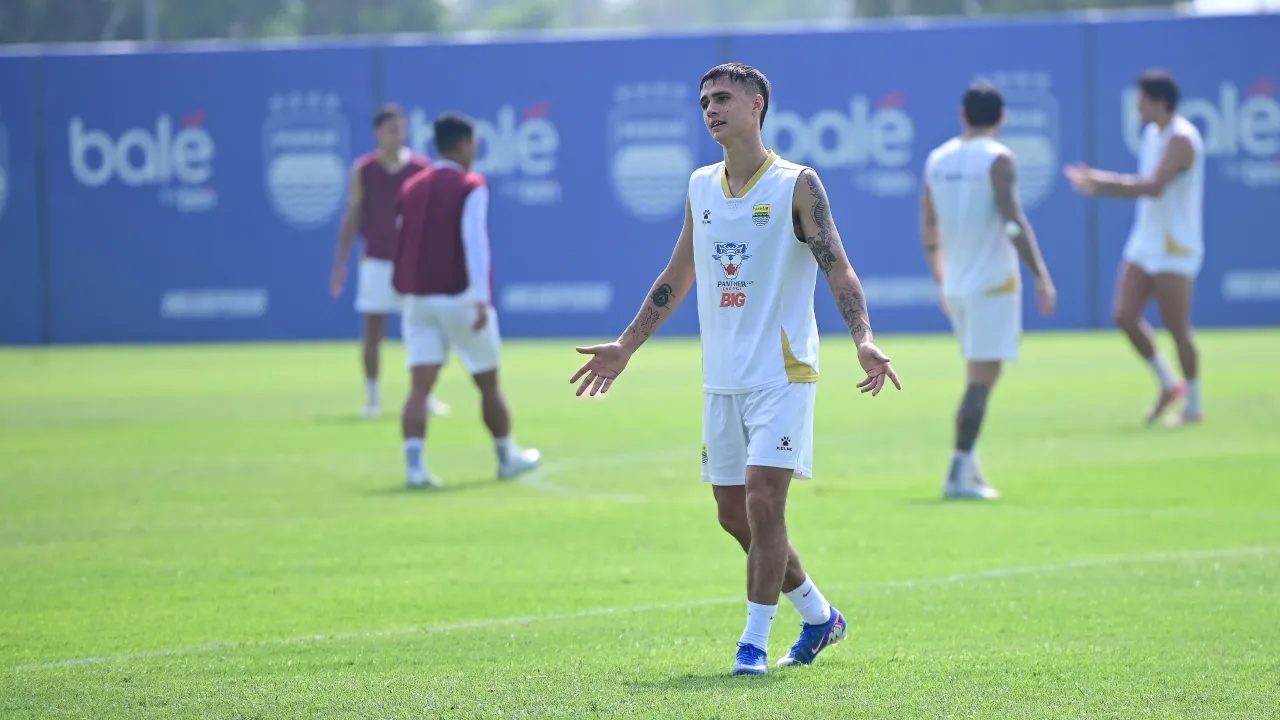 Wing back Persib, Eliano Reijnders