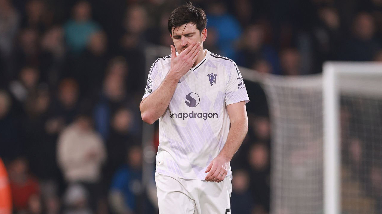 Harry Maguire Kenang Momen Kehilangan Ban Kapten MU di Era Ten Hag