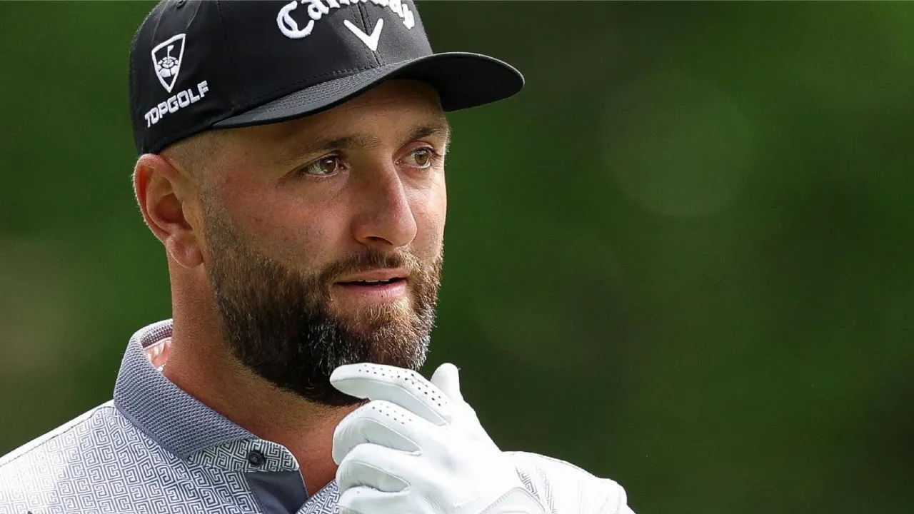 Jon Rahm menegaskan bahwa situasi tersebut masih dalam proses negosiasi dan ia optimistis solusi akan tercapai dalam waktu dekat. (Foto: AP)