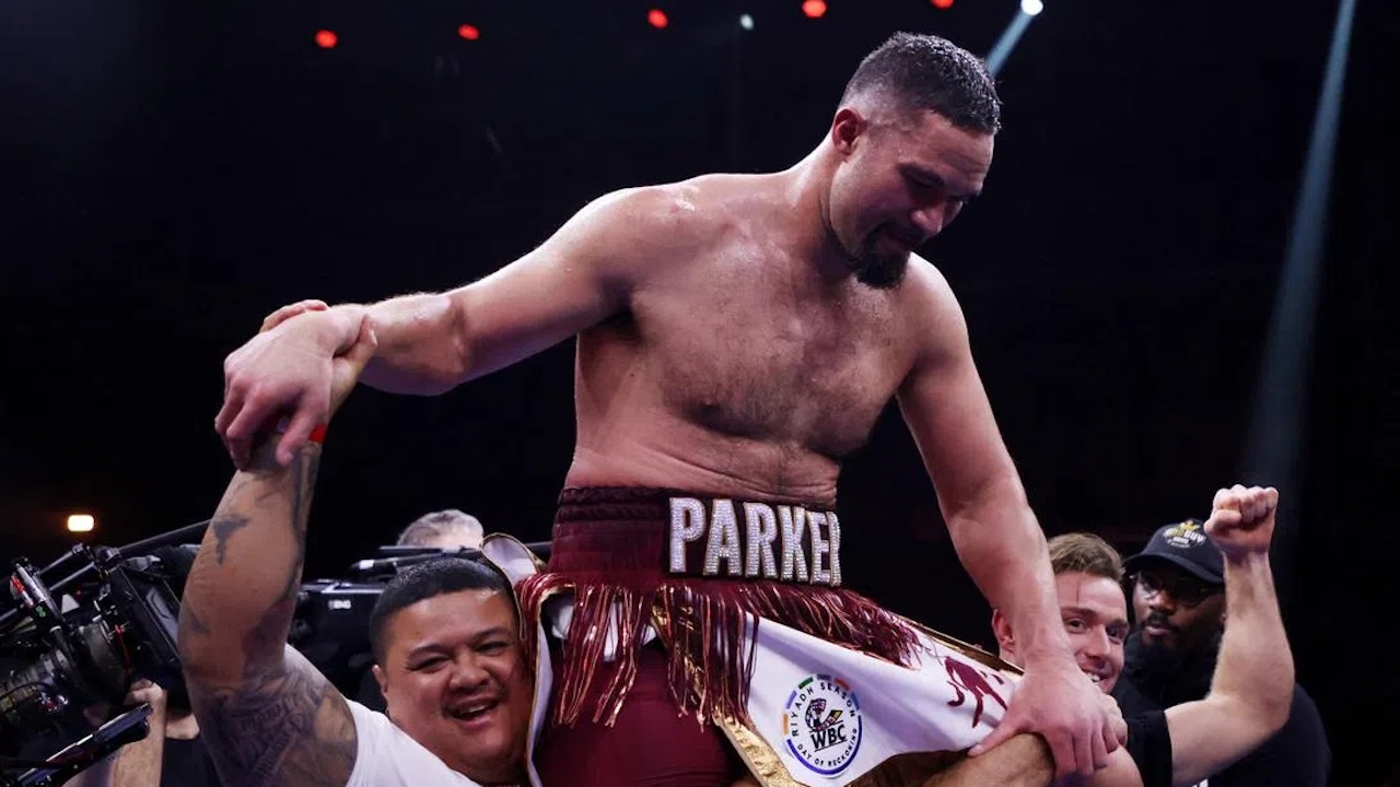 Joseph Parker Masih Tunggu Kejelasan Kasus Tes Doping