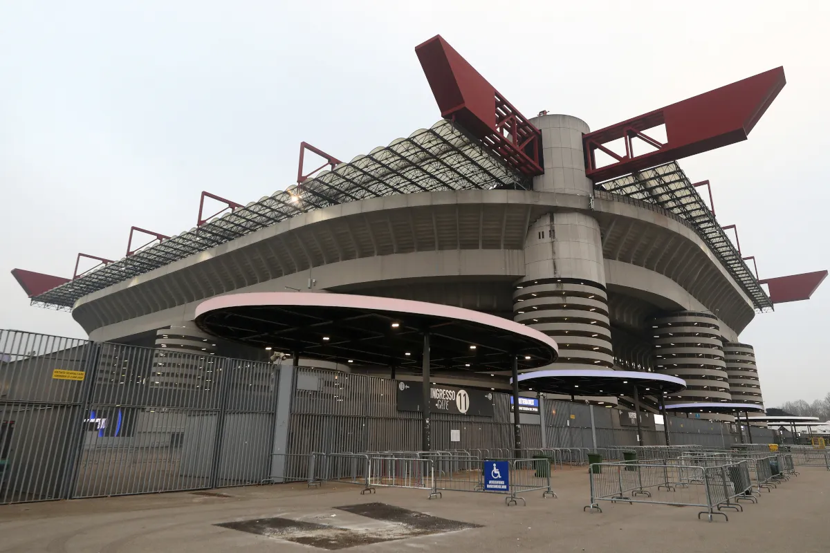 Kekacauan di San Siro: Wacana Pembatalan Penjualan ke Inter dan Milan - sumber: (footballitalia)