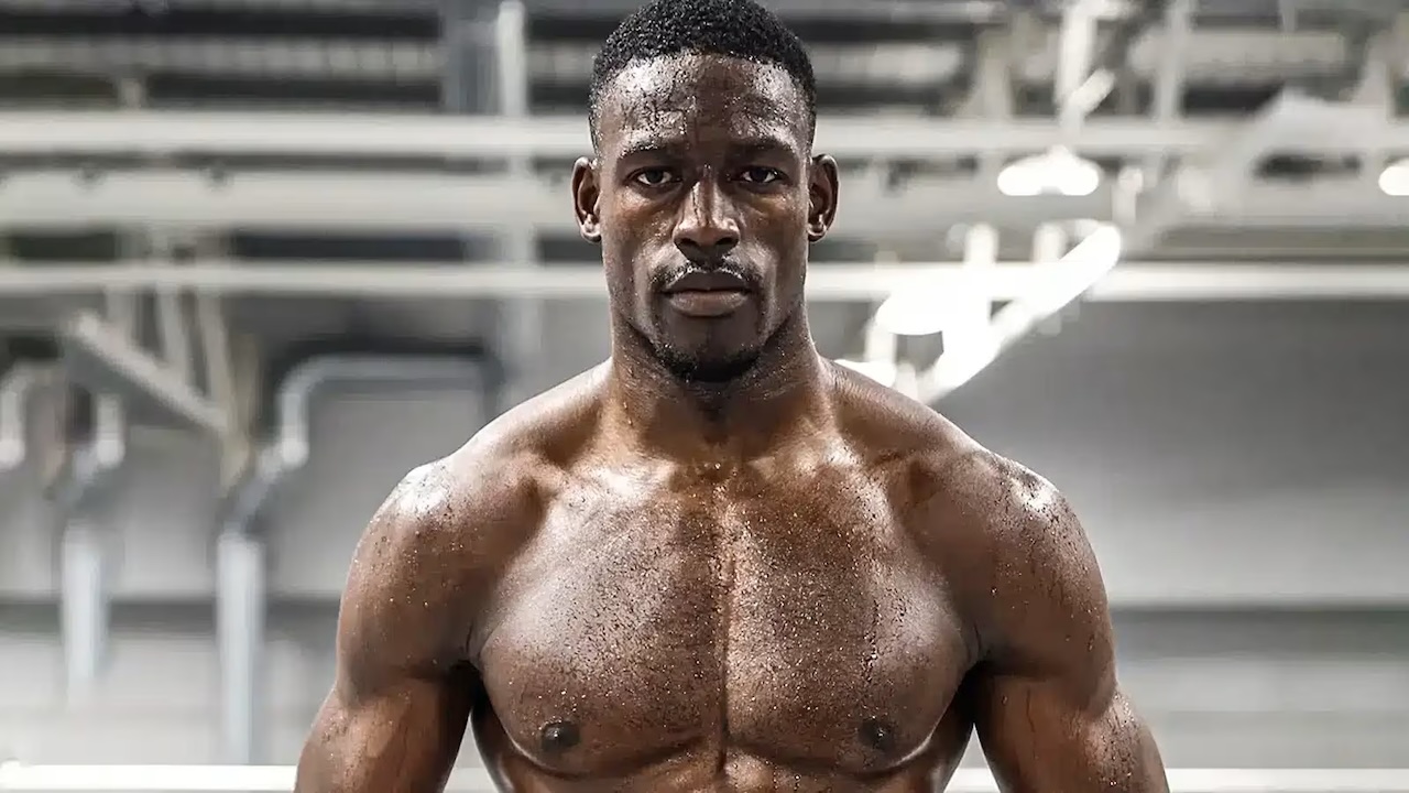 Naik ke Heavyweight, Richard Riakporhe Akui Pukulannya Lebih Mematikan