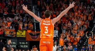 Nate Reuvers Senang Valencia Basket Tumbangkan Armani Milan