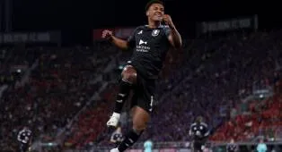 Ollie Watkins Sebut Aston Villa Beruntung Bisa Kalahkan Bologna