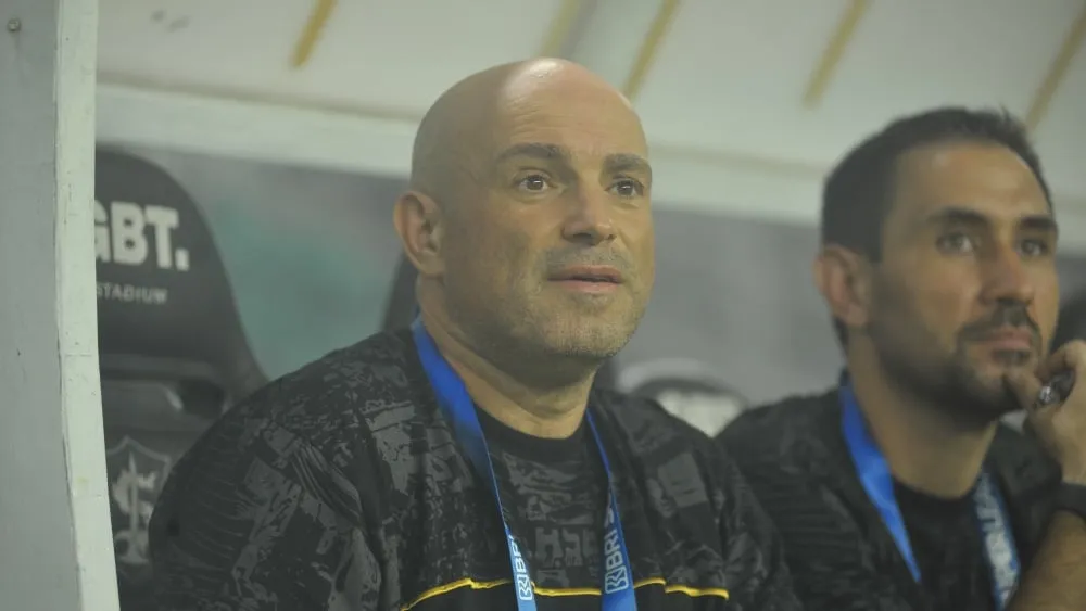 Tavares Siap Hadapi Tekanan dalam Pertemuan Klasik Lawan Persija - sumber: (ileagueid)