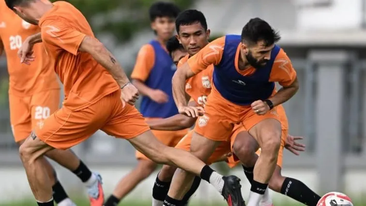 Borneo FC Siapkan Strategi Optimal untuk Raih Kemenangan di Segiri - sumber: (ileagueid)