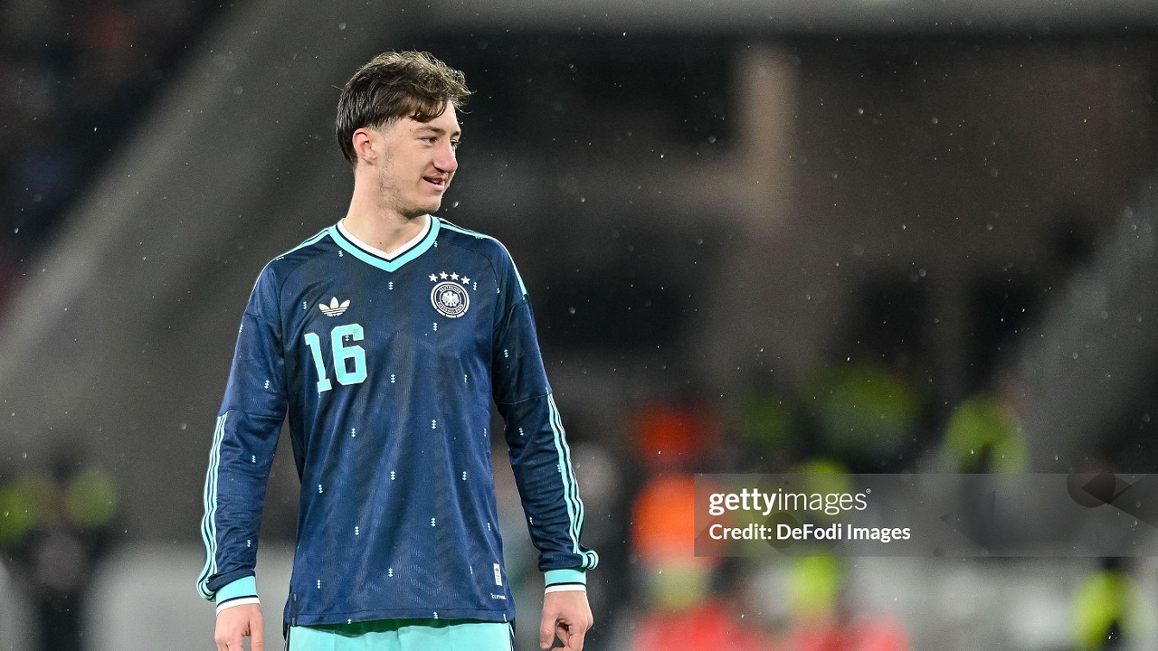 Chelsea Ungguli MU dan Liverpool dalam Perburuan Angelo Stiller