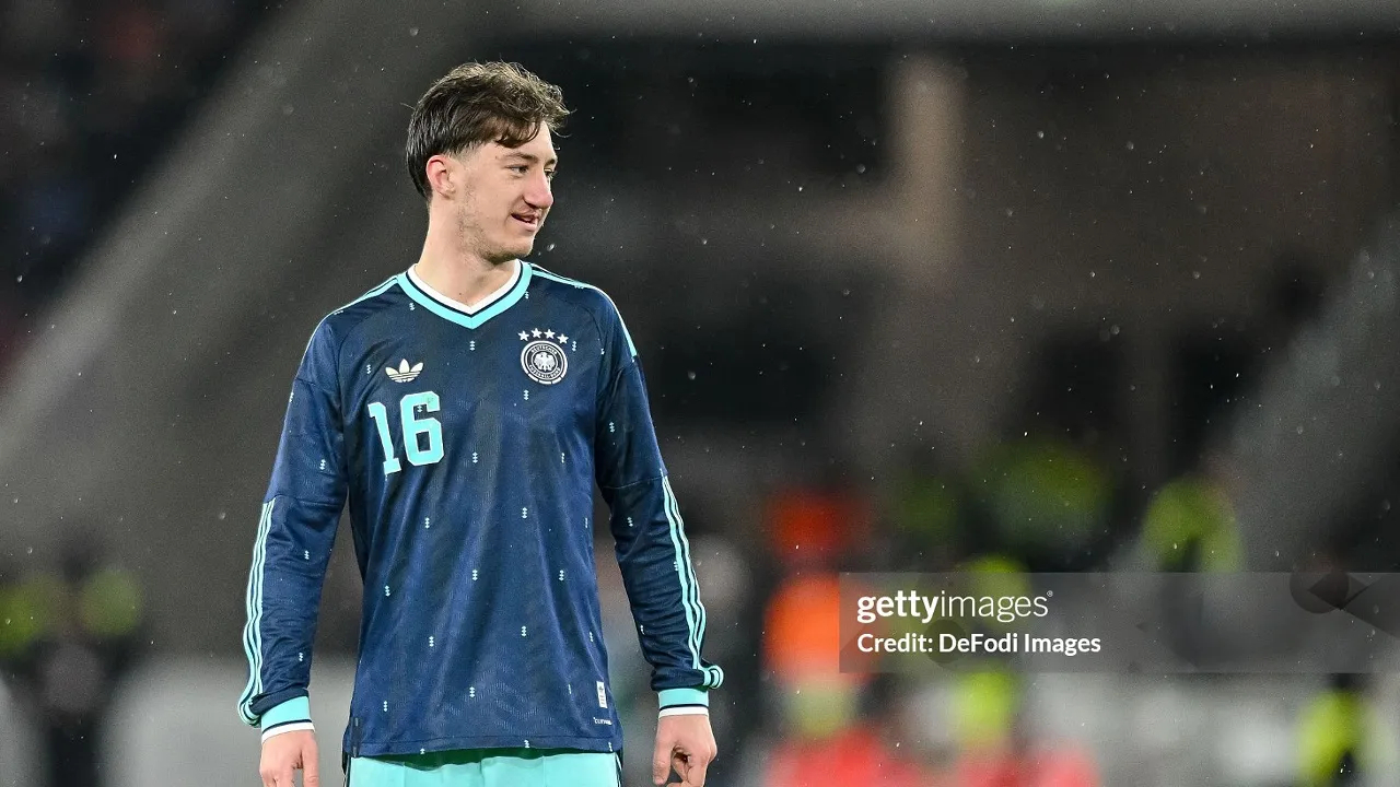 Chelsea Ungguli MU dan Liverpool dalam Perburuan Angelo Stiller