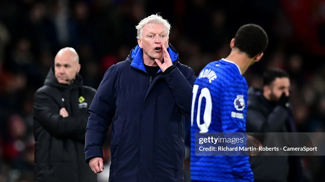 David Moyes tegaskan Iliman Ndiaye tak tersentuh, Seamus Coleman dipertahankan