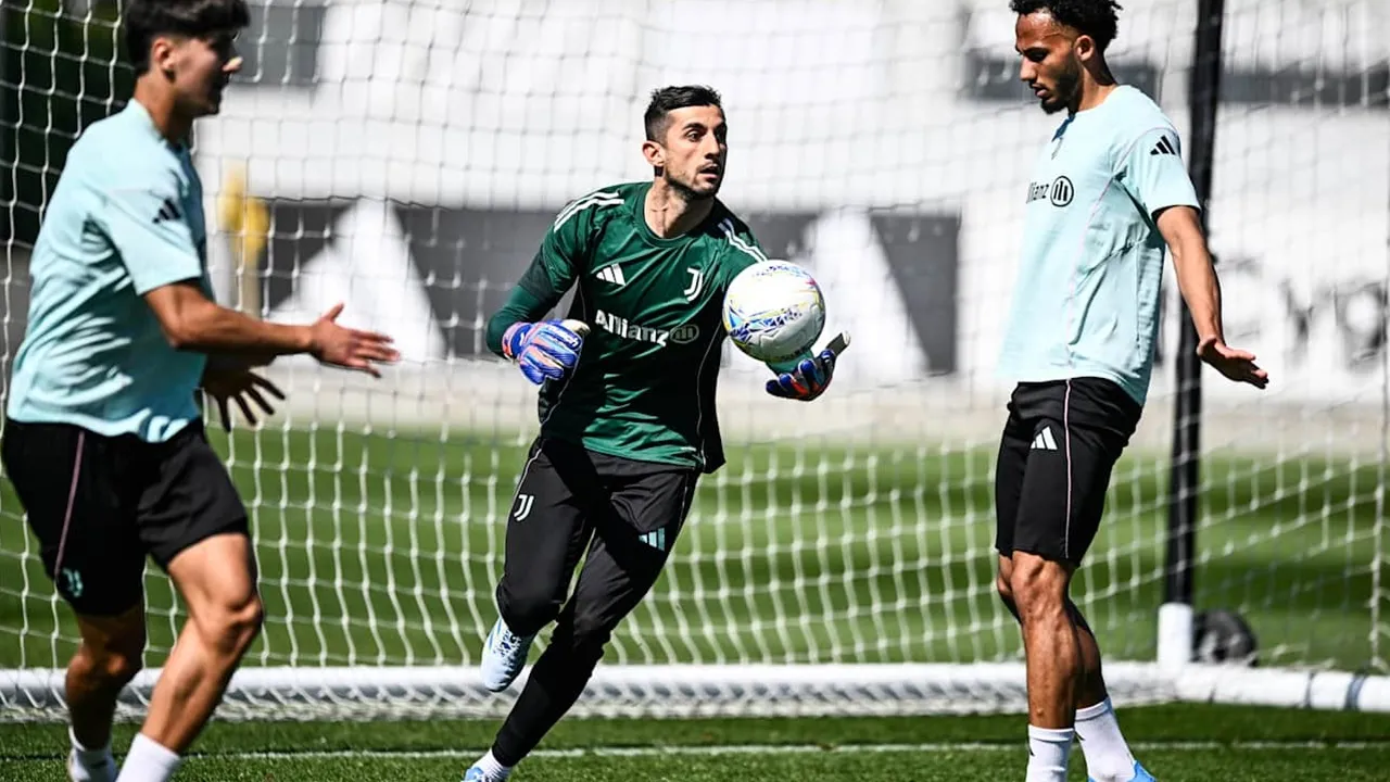 Dua Kandida Teratas Kiper Baru Juventus Diungkap Media Italia