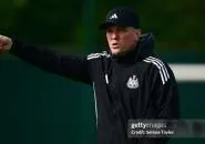 Eddie Howe Minta Fans Tetap Dukung Newcastle di Akhir Musim