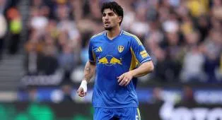 Pascal Struijk Prediksi Leeds Akan Hadapi Ujian Berat di Old Trafford