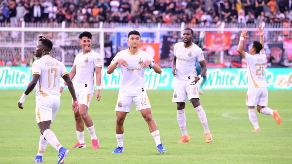 Paul Munster Antisipasi Permainan Cepat dan Semangat Tinggi Tuan Rumah - sumber: (ileagueid)